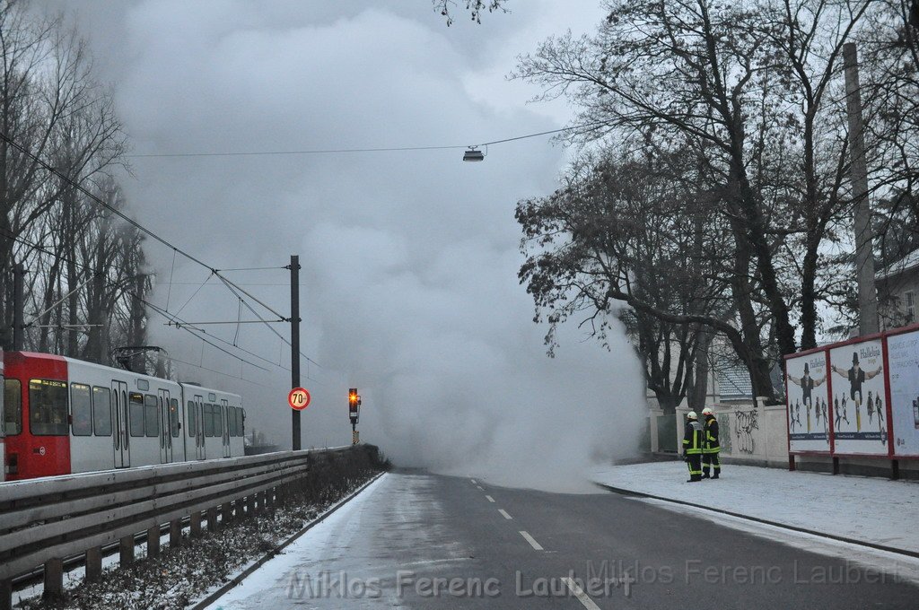 Fernwaermerohr geplatz Koeln Riehl Boltesternstr P064.JPG